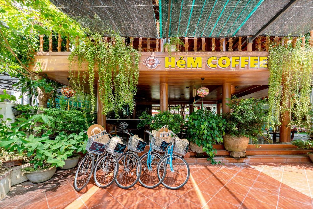 Alley Garden Homestay Hoi An Exteriör bild