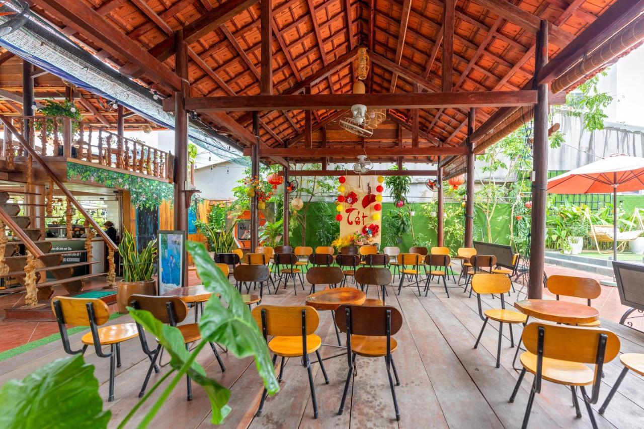 Alley Garden Homestay Hoi An Exteriör bild